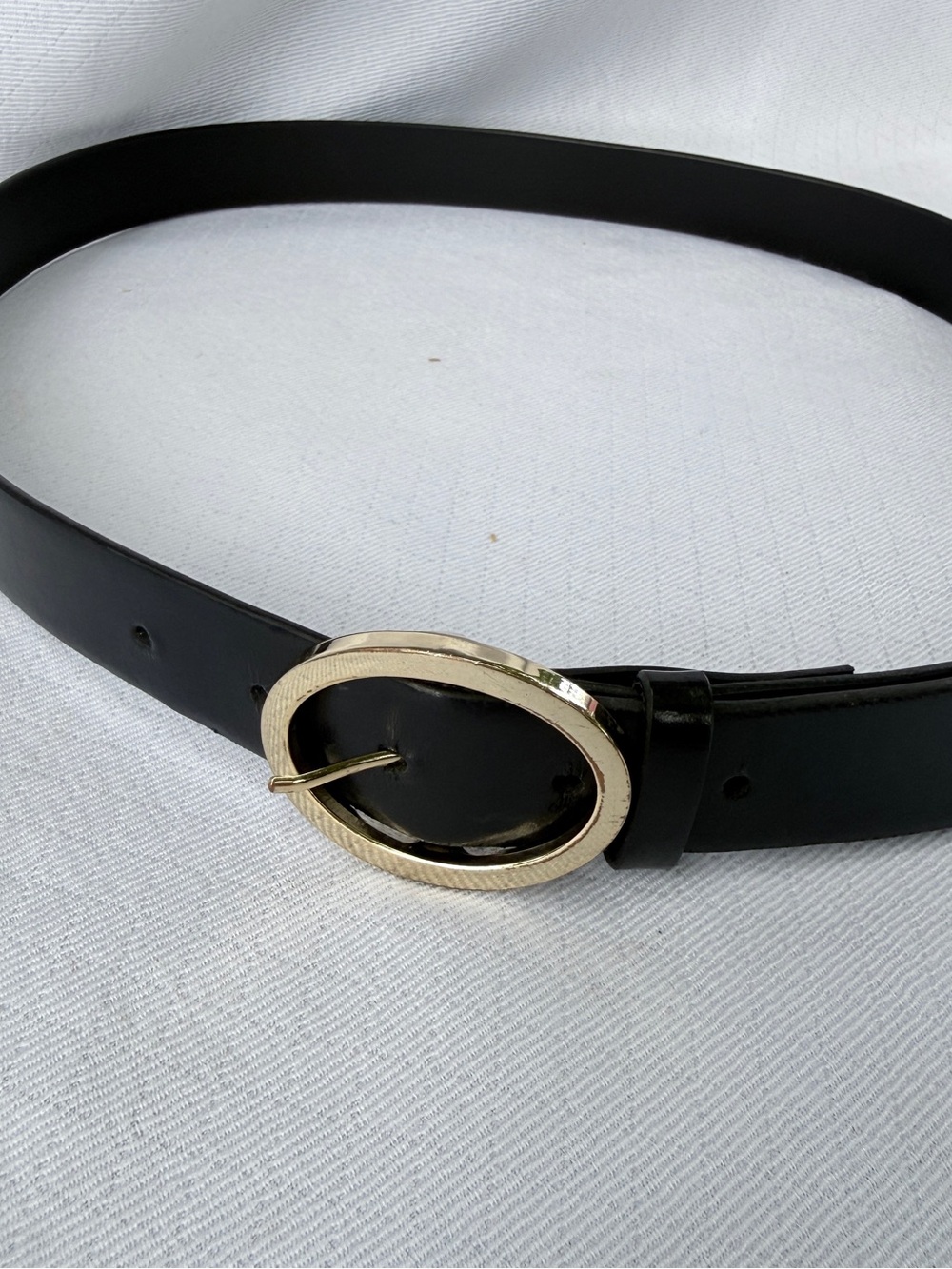 Classic Black Leather Belt with Gold Oval Buckle bonded leather 80s L